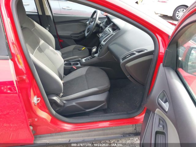 1FADP3F28EL438980 Ford FOCUS SE