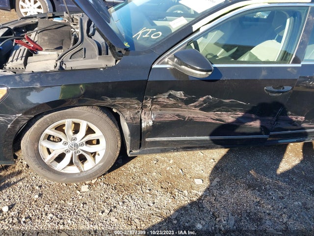 1VWAS7A34GC051958 Volkswagen Passat 1.8t S