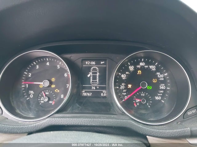 1VWBT7A38HC014723 Volkswagen Passat 1.8t Se