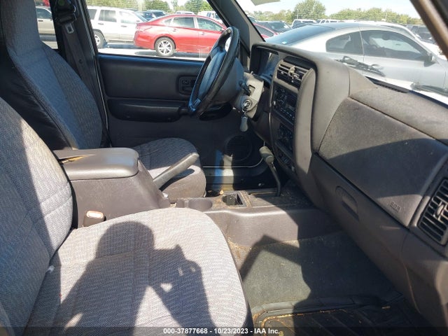 2001 JEEP CHEROKEE SPORT VIN: 1J4FT48S21L515705