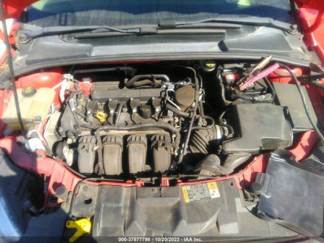 1FADP3F2XGL271377 Ford FOCUS SE