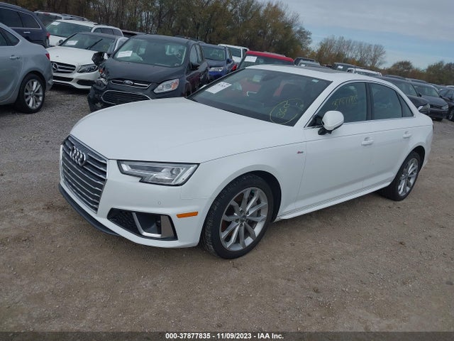 Audi A4 Premium Plus 2019 WAUENAF48KN018319 Image 2