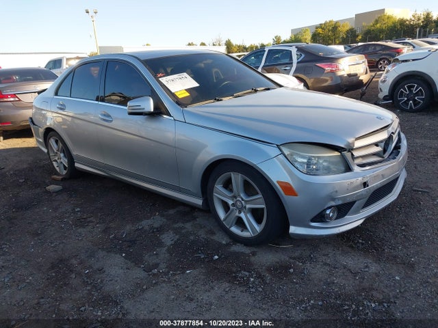 2010 MERCEDES-BENZ C 300 SPORT/LUXURY/ VIN: WDDGF5EB6AR117704