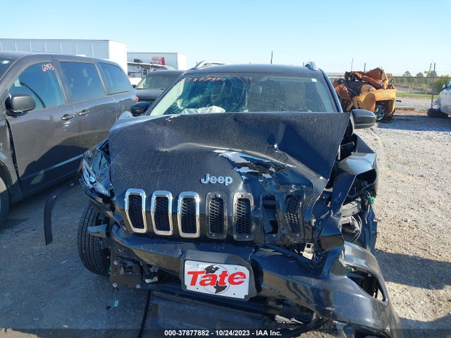 1C4PJLCS3FW771150 Jeep Cherokee Latitude