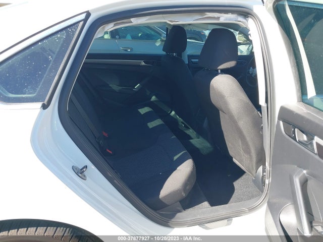 1VWAS7A38GC049422 Volkswagen Passat 1.8t R-line