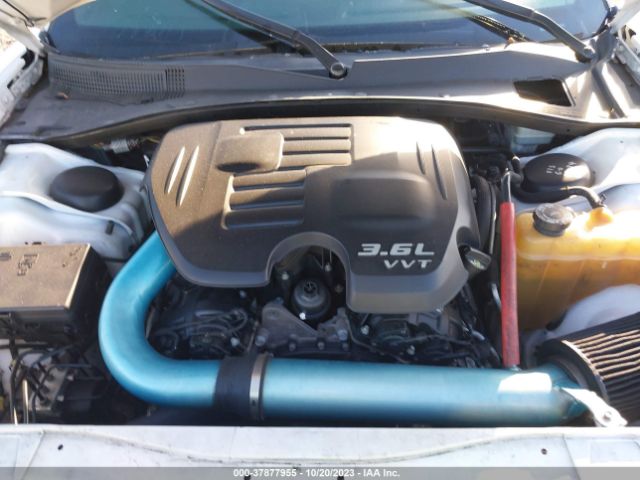 2C3CDXHG9EH138090 Dodge Charger Sxt