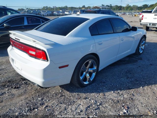 2C3CDXHG9EH138090 Dodge Charger Sxt