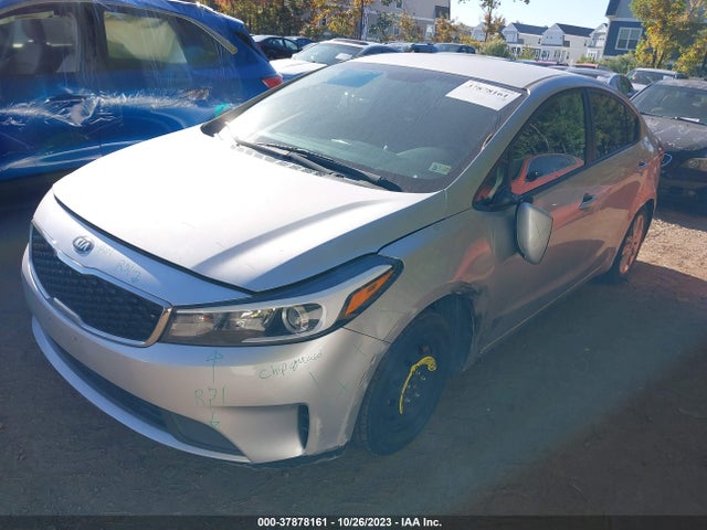 KIA FORTE LX 2017 3KPFL4A74HE126658 Image 2