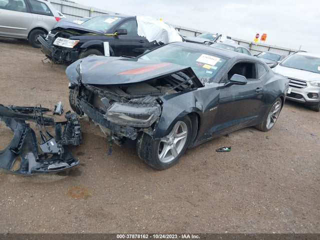 Chevrolet Camaro 2lt 2017 1G1FD1RS3H0181494 Image 2