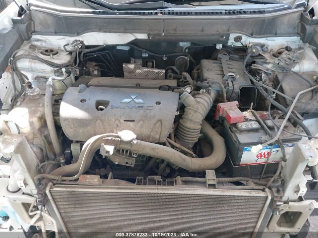 4A4AP3AU8EE027954 Mitsubishi Outlander Sport Es