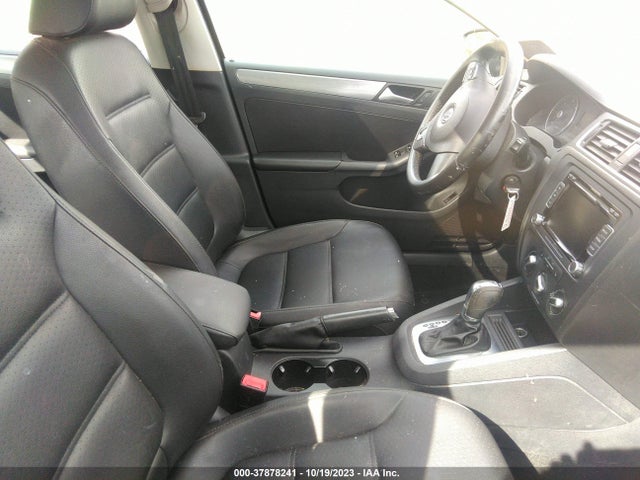 3VWLL7AJ4EM394446 Volkswagen Jetta Sedan Tdi W/premium