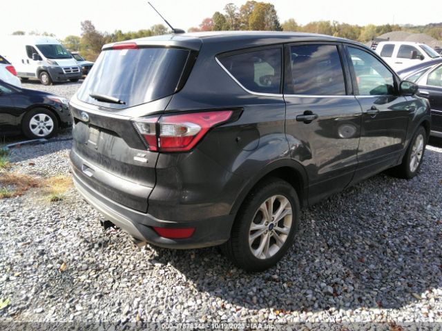 1FMCU9GD8HUE37730 Ford ESCAPE SE