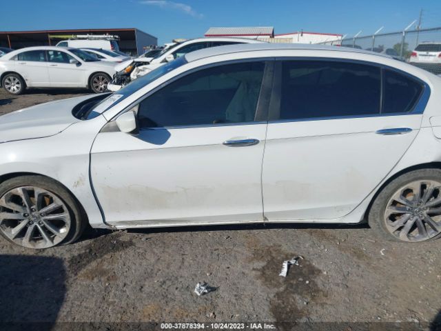 1HGCR2F5XFA042696 Honda Accord Sedan Sport