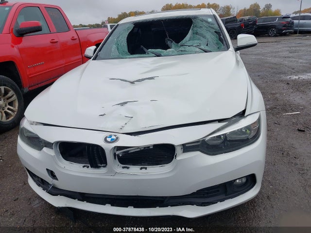 BMW 320i Xdrive 2016 WBA8A3C52GK551700 Image 11
