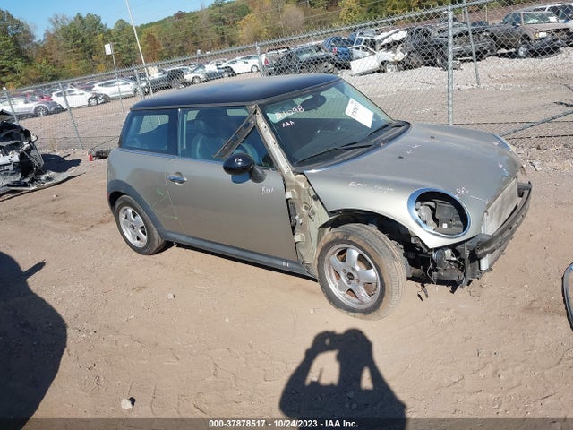 2010 MINI COOPER HARDTOP WMWMF3C59ATZ25270