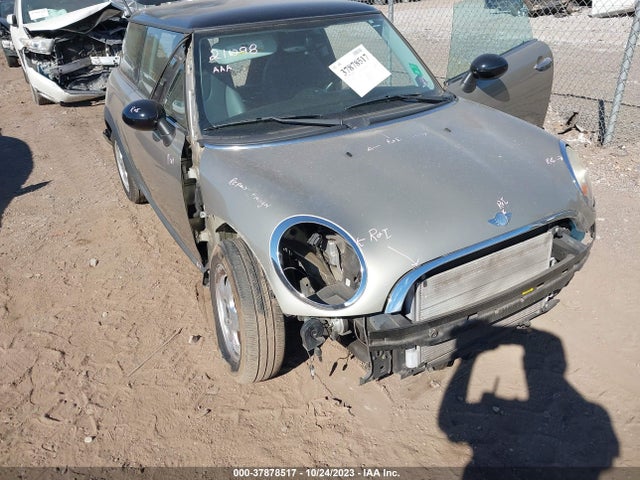 2010 MINI COOPER HARDTOP WMWMF3C59ATZ25270 Photo 5