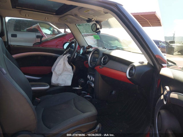 2009 MINI COOPER HARDTOP WMWMF73519TW88261 Photo 4