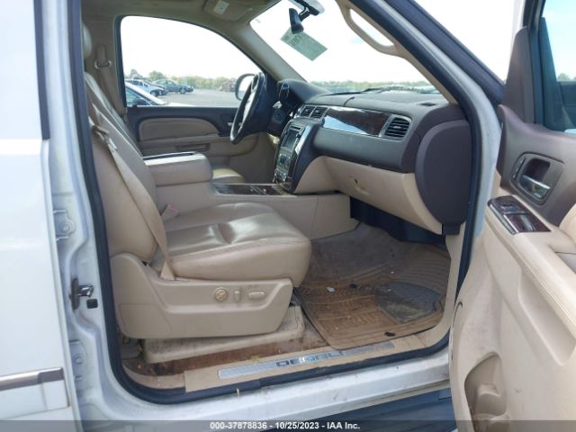 2007 GMC YUKON DENALI 1GKFK63847J352418 Photo 4