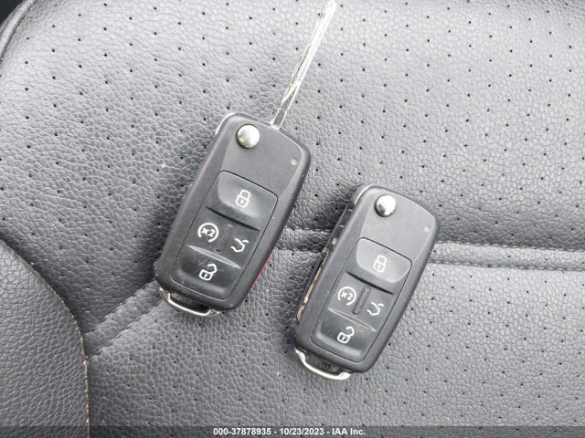 1VWGT7A33HC081834 Volkswagen Passat 1.8t Se W/technology