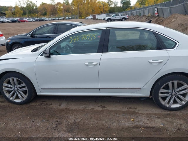 1VWGT7A33HC081834 Volkswagen Passat 1.8t Se W/technology