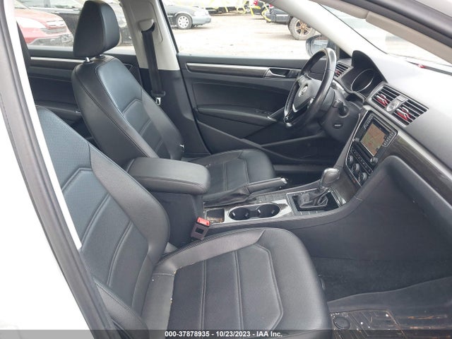 1VWGT7A33HC081834 Volkswagen Passat 1.8t Se W/technology