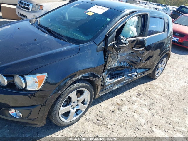 Chevrolet SONIC LTZ 2015 1G1JE6SB3F4101244 Image 6