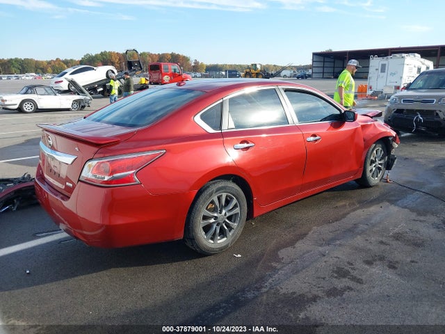 Nissan Altima 2.5 S 2015 1N4AL3AP8FC485056 Image 4