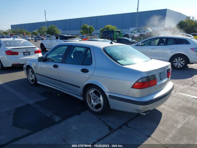 2001 SAAB 9-5 YS3EH48G013024668 Photo 2
