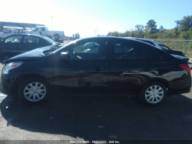 3N1CN7AP4FL869802 Nissan Versa S Plus