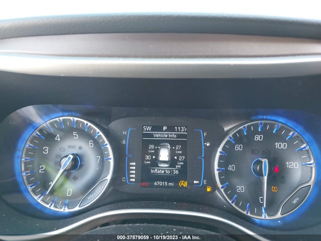 2C4RC1DG1MR541761 Chrysler Voyager Lxi