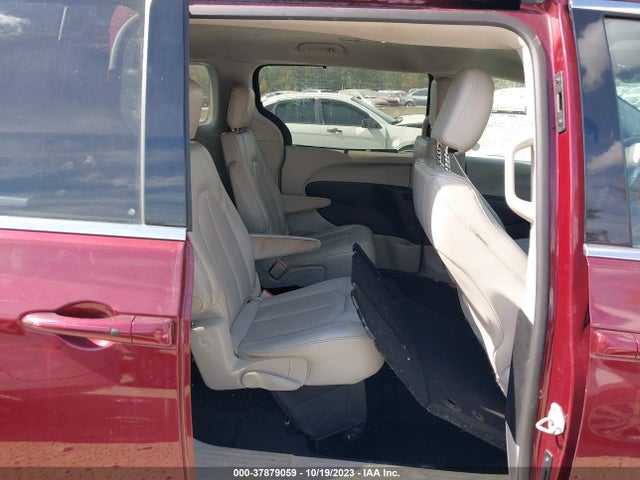 2C4RC1DG1MR541761 Chrysler Voyager Lxi