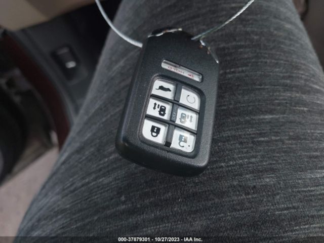 5FNRL6H92JB054701 Honda Odyssey Elite