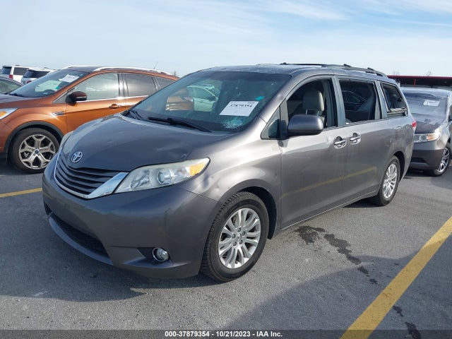 2011 TOYOTA SIENNA XLE V6 VIN: 5TDYK3DC5BS055112