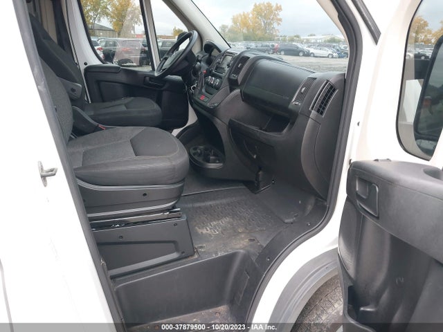 RAM Promaster Cargo Van 2016 3C6URVJG9GE100431 Image 5
