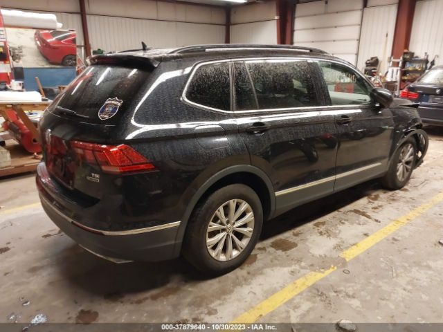 2018 VOLKSWAGEN TIGUAN 3VV2B7AX9JM022425 Photo 3