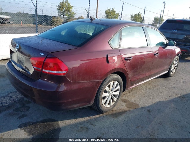 1VWAT7A30EC062353 Volkswagen Passat Wolfsburg Ed