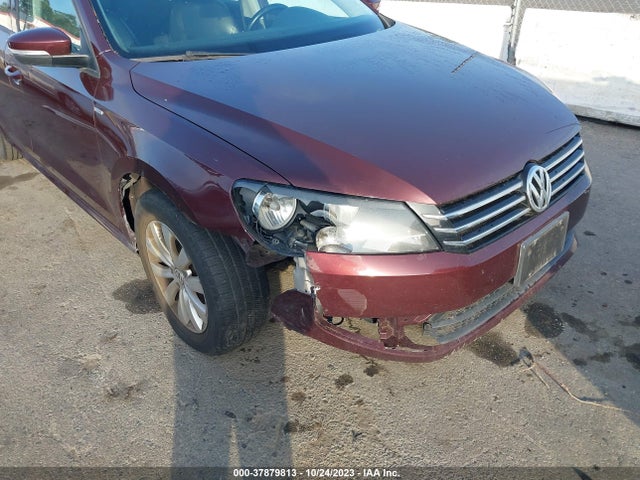 1VWAT7A30EC062353 Volkswagen Passat Wolfsburg Ed