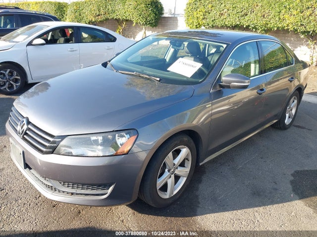 1VWAT7A38EC058289 Volkswagen Passat Wolfsburg Ed