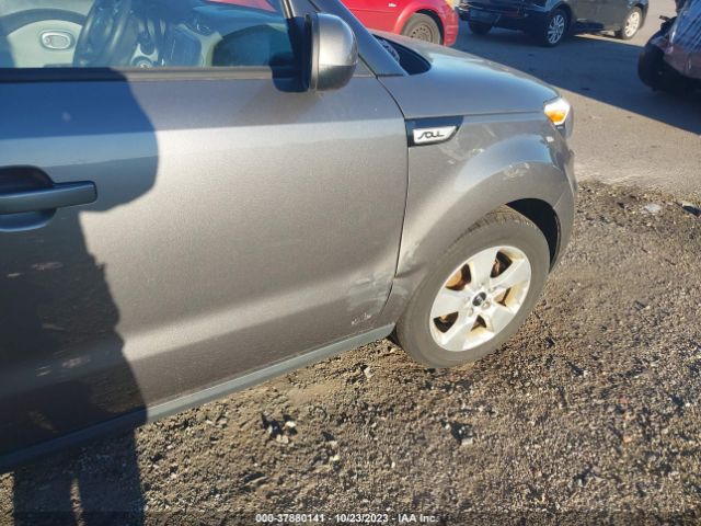KNDJN2A25H7437707 KIA Soul Base