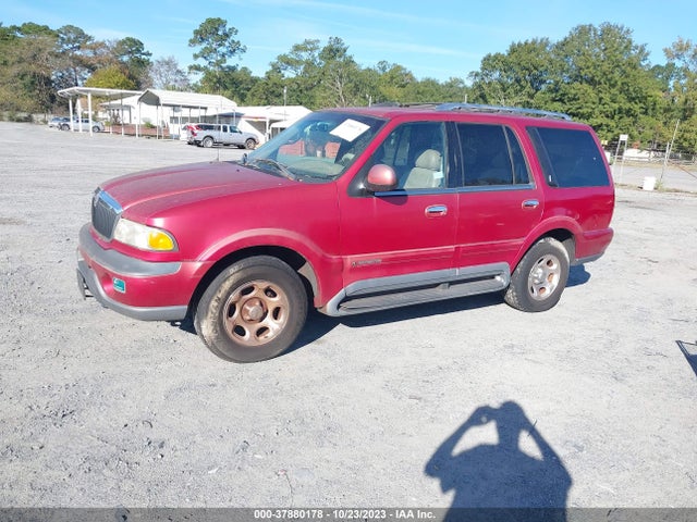 1998 LINCOLN NAVIGATOR 5LMPU28L6WLJ33732 Photo 1