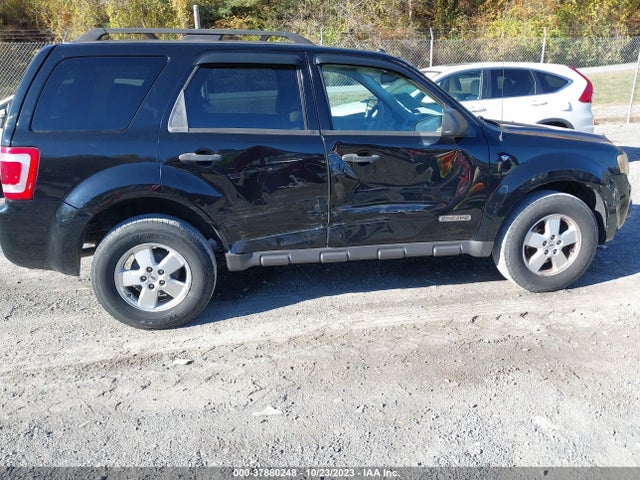2008 FORD ESCAPE XLT VIN: 1FMCU03118KA52142