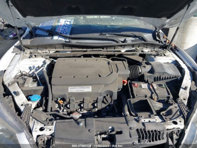 1HGCR3F95FA013552 Honda Accord Sedan Touring