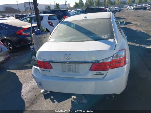 1HGCR3F95FA013552 Honda Accord Sedan Touring