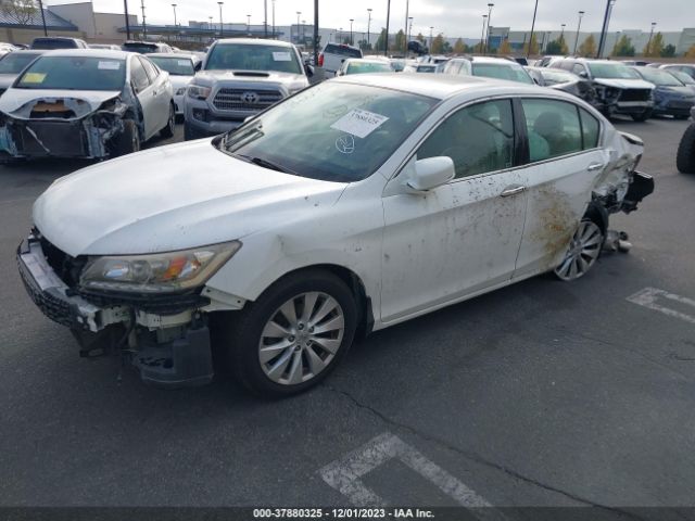1HGCR3F95FA013552 Honda Accord Sedan Touring
