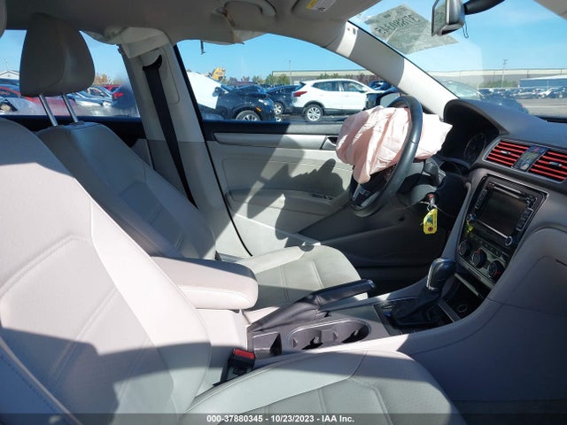 2014 VOLKSWAGEN PASSAT 2.0L TDI SE VIN: 1VWBN7A35EC095086