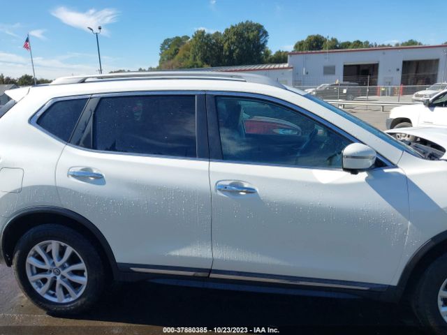 5N1AT2MT8HC879782 Nissan Rogue Sl