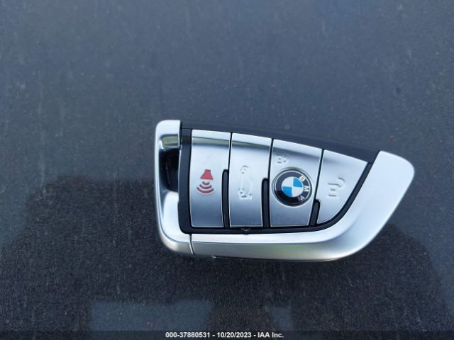 2017 BMW 740I WBA7E2C59HG739841 Photo 10