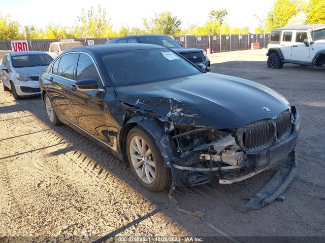 WBA7E2C59HG739841 BMW 7 Series 740i