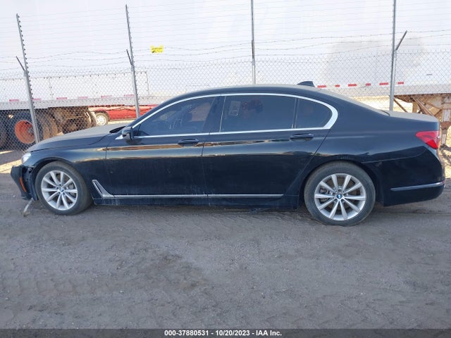 WBA7E2C59HG739841 BMW 7 Series 740i
