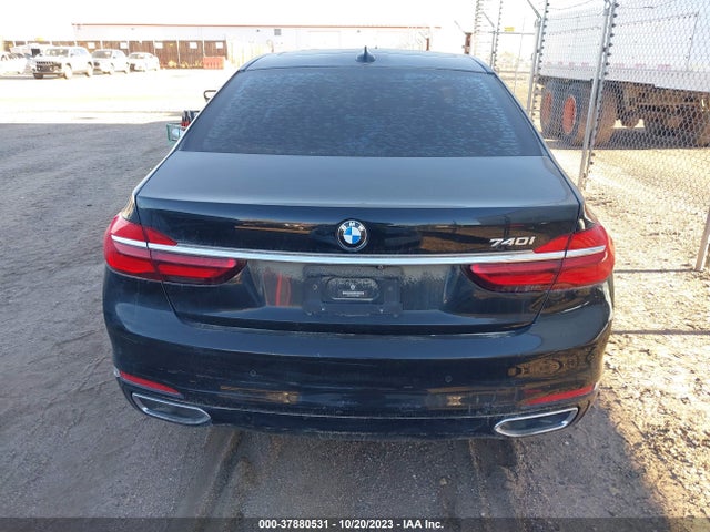 WBA7E2C59HG739841 BMW 7 Series 740i